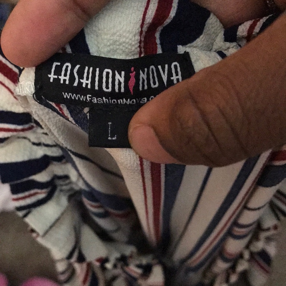 Striped romper - Picture 3 of 3